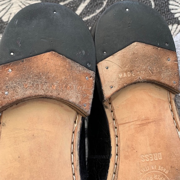 Gucci vintage crocodile lace up dress shoes. main image 6